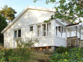 4 person holiday home in UDDEVALLA